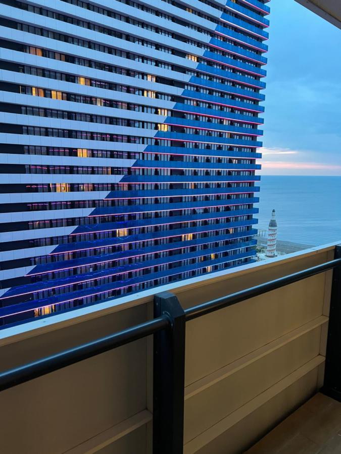 Orbi City Suite バトゥーミ エクステリア 写真