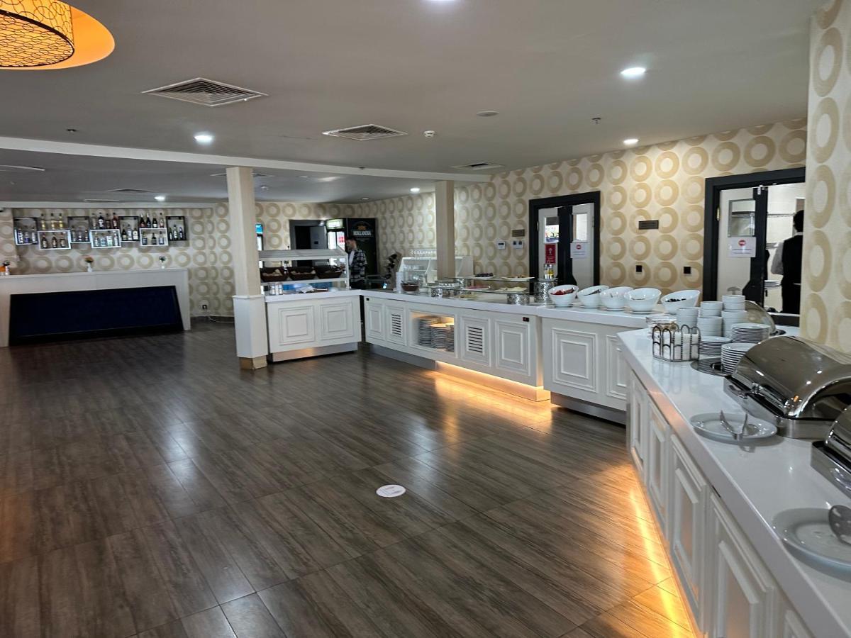 Orbi City Suite バトゥーミ エクステリア 写真