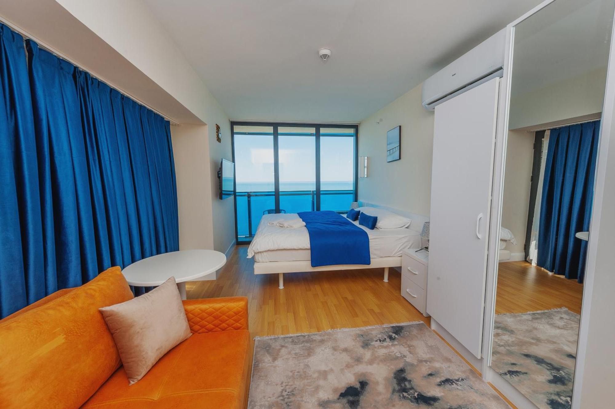 Orbi City Suite バトゥーミ エクステリア 写真