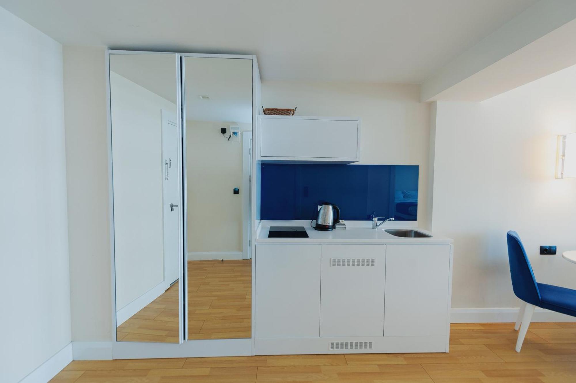 Orbi City Suite バトゥーミ エクステリア 写真
