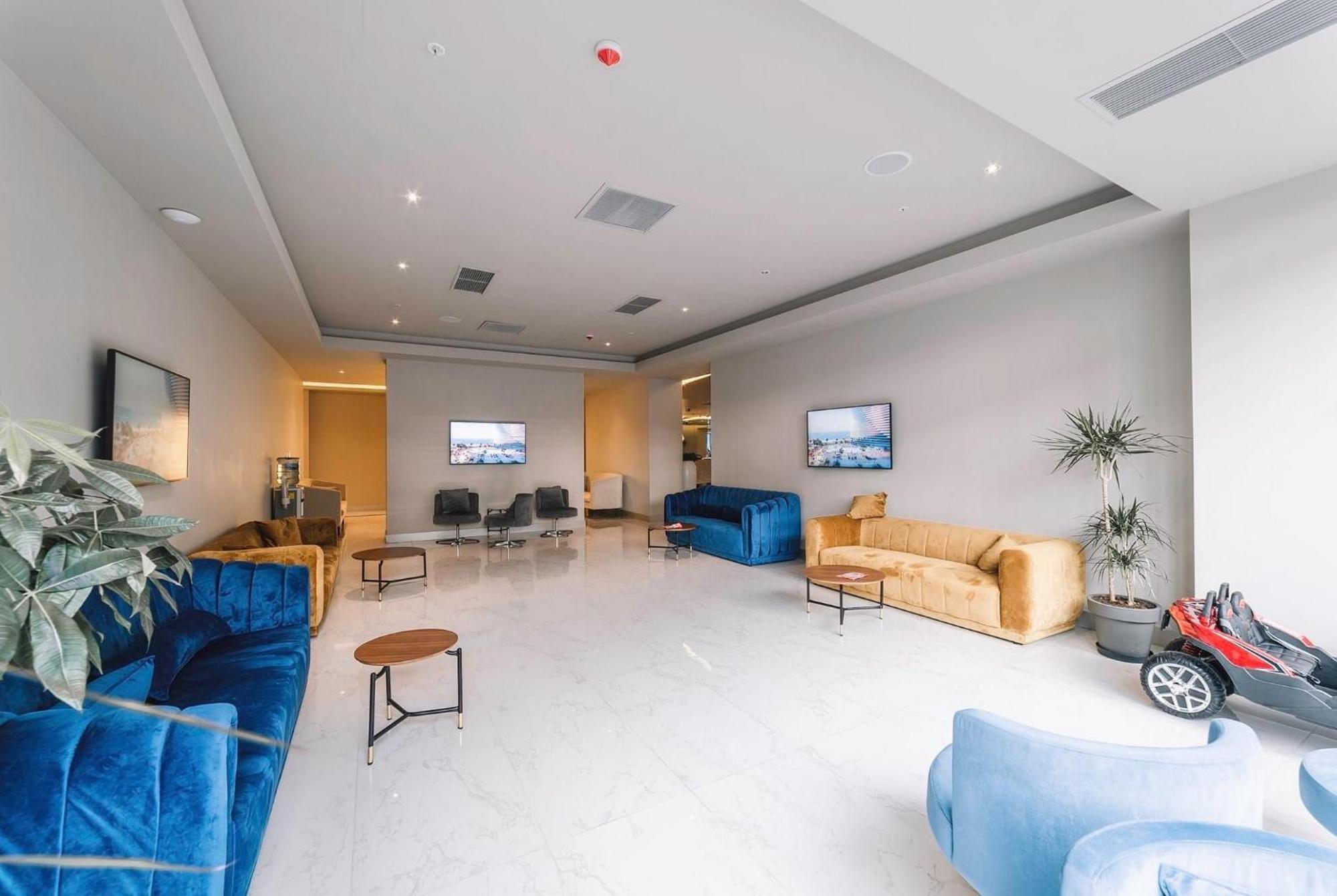 Orbi City Suite バトゥーミ エクステリア 写真